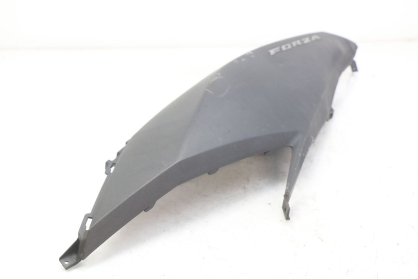 photo de LEFT REAR SIDE PANEL HONDA FORZA 125 (2015 - 2016)