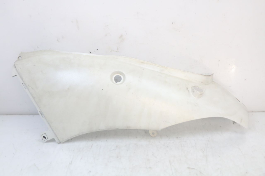 photo de REAR LEFT PANEL HONDA NES AROBASE 125 (2000 - 2003)