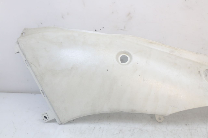 photo de REAR LEFT PANEL HONDA NES AROBASE 125 (2000 - 2003)