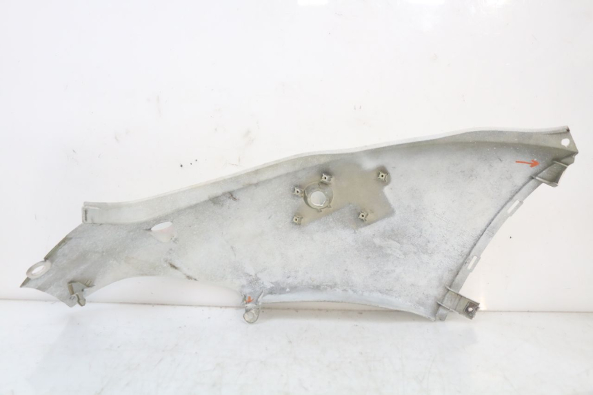 photo de REAR LEFT PANEL HONDA NES AROBASE 125 (2000 - 2003)