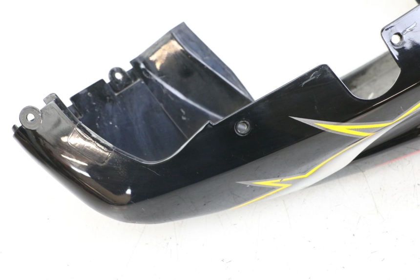 photo de REAR LEFT PANEL HYOSUNG GTR 125 (2006 - 2008)