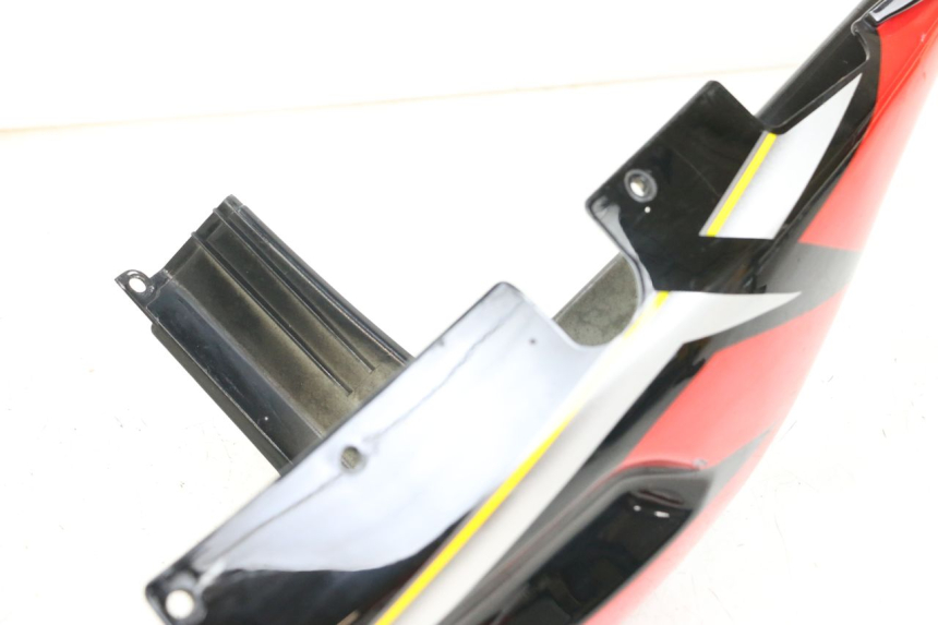 photo de REAR LEFT PANEL HYOSUNG GTR 125 (2006 - 2008)