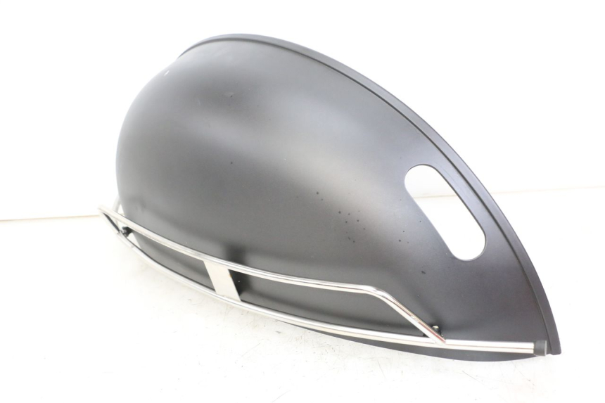 photo de REAR LEFT PANEL JM MOTORS VX 125 (2022 - 2025)