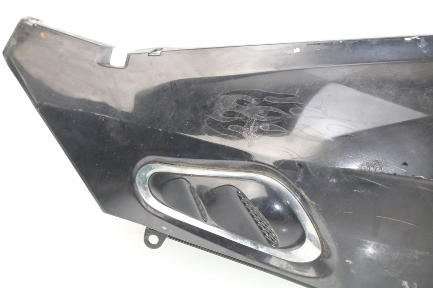 photo de LEFT REAR SIDE PANEL JONWAY AZTRAL 125 (2008 - 2017)
