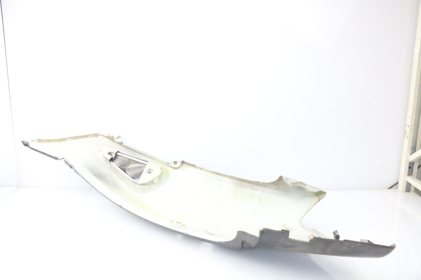 photo de LEFT REAR SIDE PANEL JONWAY AZTRAL 125 (2008 - 2017)