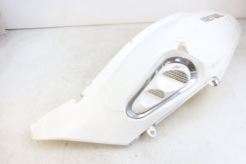 photo de LEFT REAR SIDE PANEL JONWAY AZTRAL 125 (2008 - 2017)