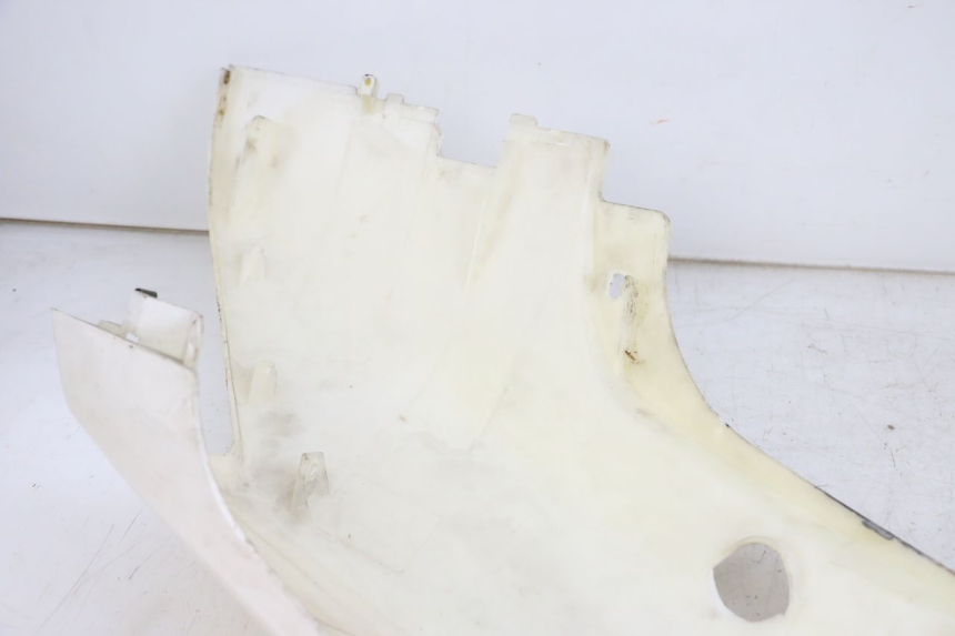 photo de LEFT REAR SIDE PANEL JONWAY AZTRAL 125 (2008 - 2017)
