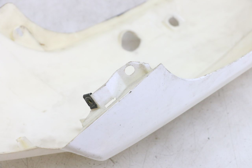 photo de LEFT REAR SIDE PANEL JONWAY AZTRAL 125 (2008 - 2017)