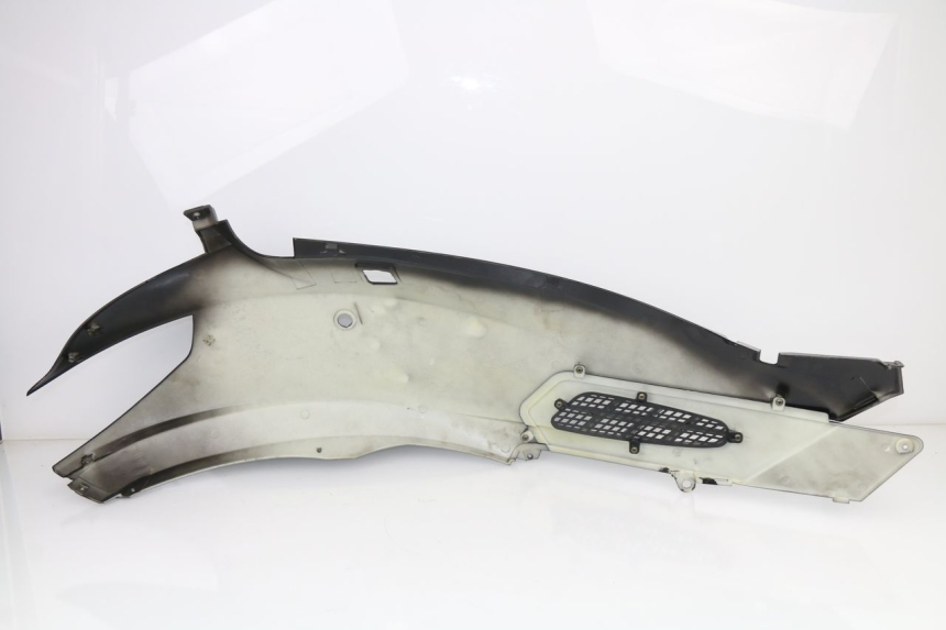 photo de LEFT REAR SIDE PANEL JONWAY AZTRAL 125 (2008 - 2017)