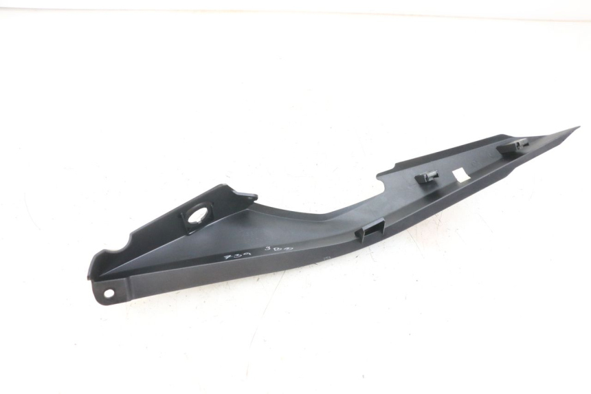 photo de LEFT REAR SIDE PANEL KAWASAKI VERSYS ABS 650 (2015 - 2018)