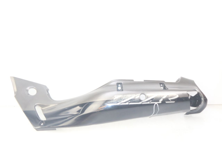 photo de LEFT REAR SIDE PANEL KAWASAKI ZZR 600 (1995 - 2004)