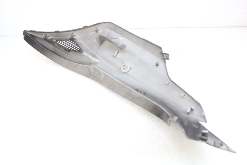 photo de LEFT REAR SIDE PANEL KYMCO AGILITY 16+ 4T 50 (2018 - 2023)