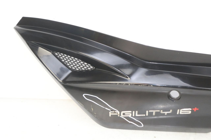 photo de LEFT REAR SIDE PANEL KYMCO AGILITY 16+ 4T 50 (2018 - 2023)