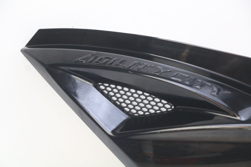 photo de LEFT REAR SIDE PANEL KYMCO AGILITY 16+ 4T 50 (2018 - 2023)