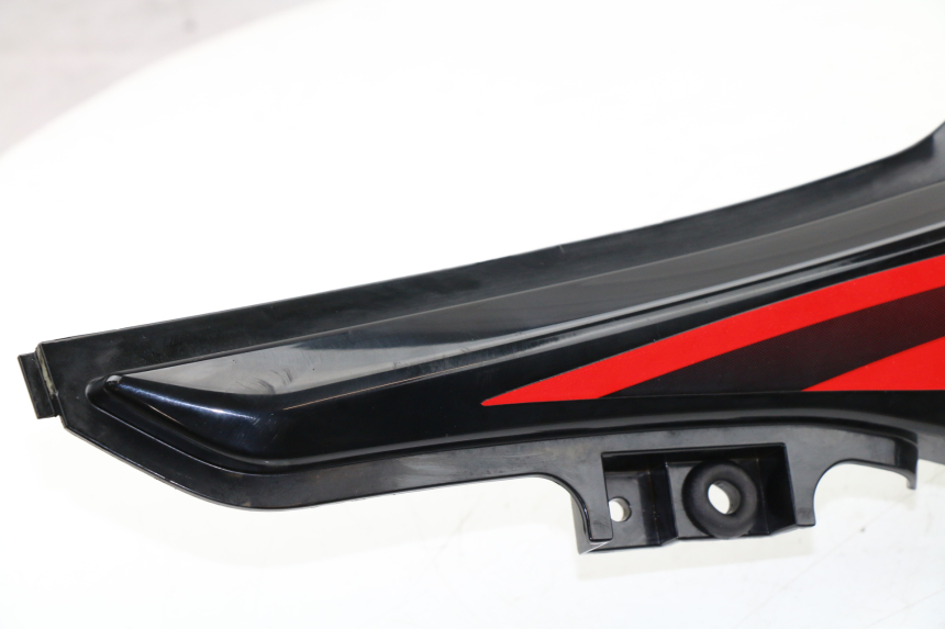 photo de REAR LEFT PANEL LONCIN LX 125 (2010 - 2015)