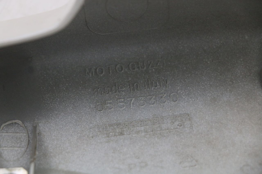 photo de REAR LEFT PANEL MOTO GUZZI NORGE 8V GT 1200 (2011 - 2016)