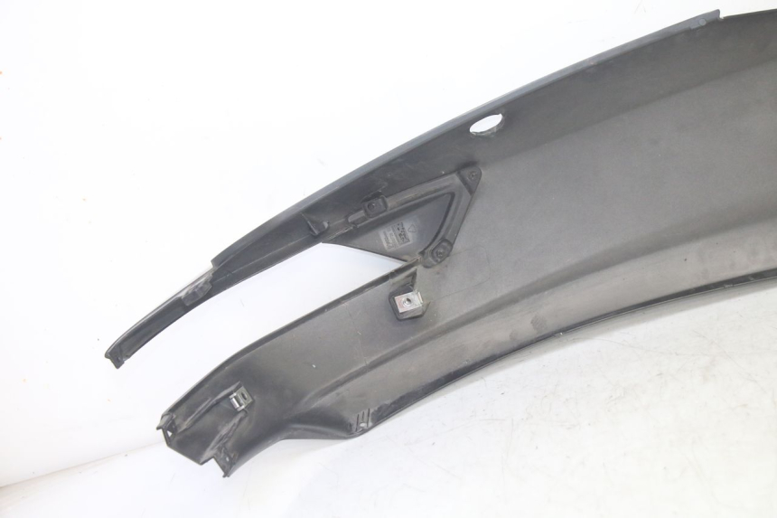photo de REAR LEFT PANEL PIAGGIO MP3 HPE 350 (2018 - 2020) - Surface and material condition