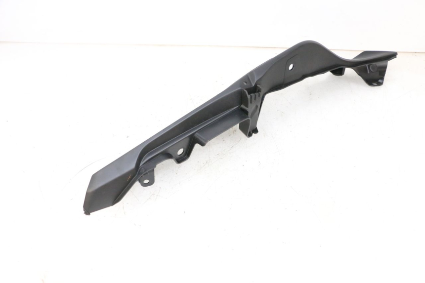 photo de REAR LEFT PANEL YAMAHA MT-07 MT07 ABS 700 (2018 - 2020) - Fixing points details