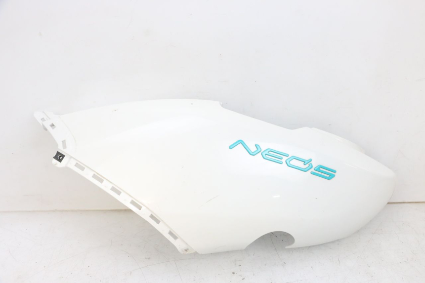 photo de REAR LEFT PANEL YAMAHA NEO'S CORE 1 (2022 - 2026) - Main view