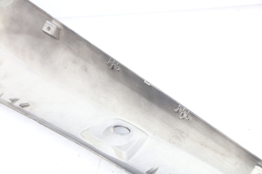 photo de LEFT REAR SIDE PANEL GILERA NEXUS 125 (2009 - 2013)