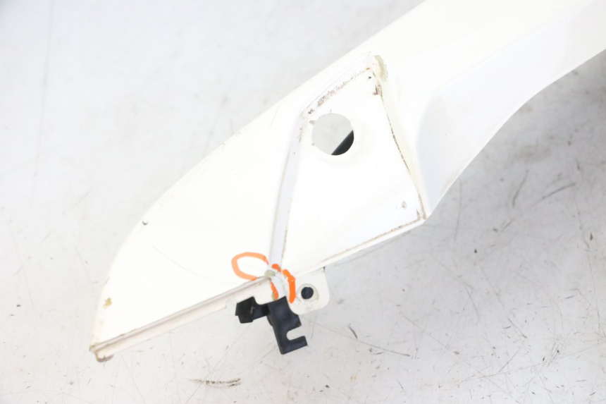 photo de LEFT REAR SIDE PANEL GILERA NEXUS 125 (2009 - 2013)
