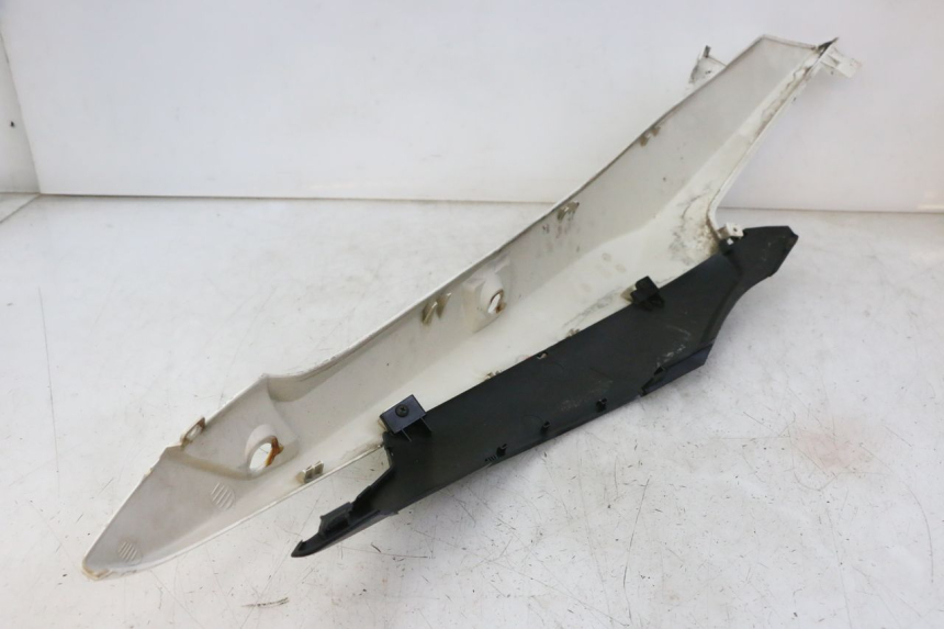 photo de LEFT REAR SIDE PANEL GILERA NEXUS 125 (2009 - 2013)