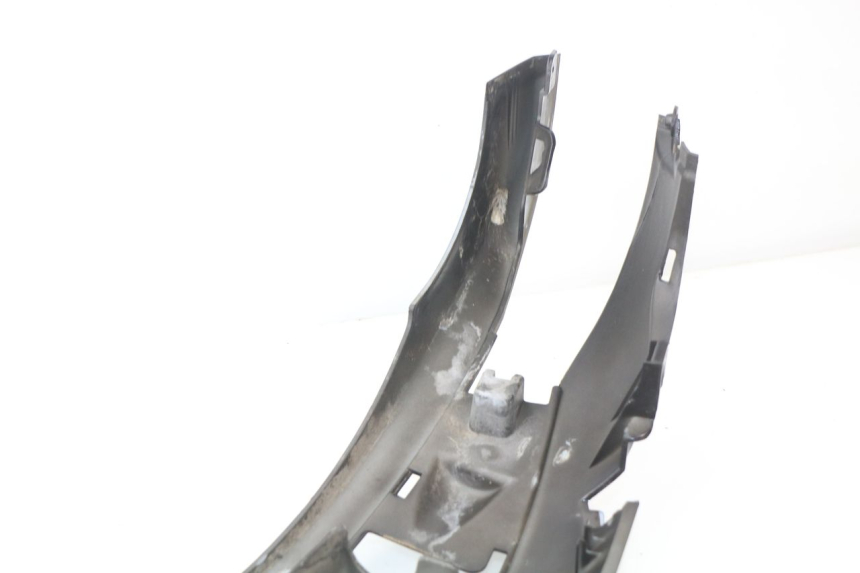 photo de REAR LEFT PANEL PIAGGIO BEVERLY 125 (2001 - 2004)