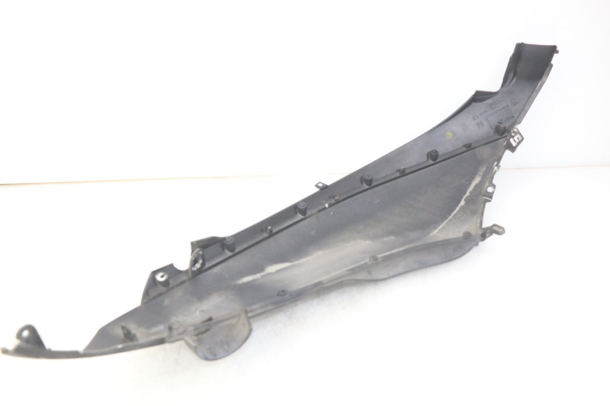 photo de LEFT REAR SIDE PANEL PIAGGIO BEVERLY 125 (2010 - 2015)