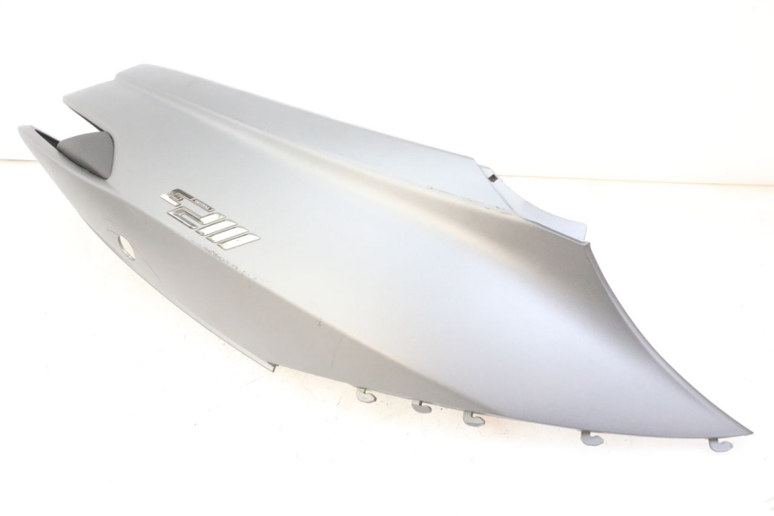 photo de LEFT REAR SIDE PANEL PIAGGIO MP3 500 (2014 - 2016)