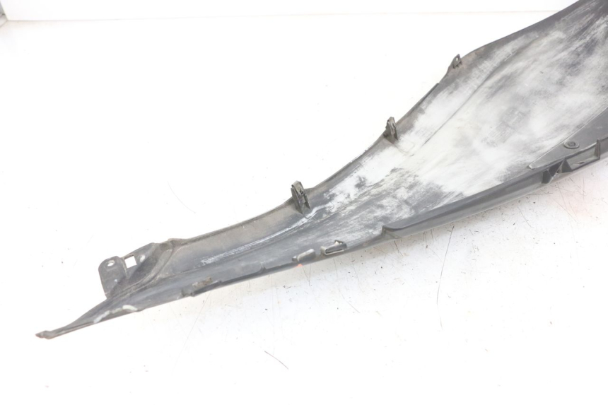photo de LEFT REAR SIDE PANEL PIAGGIO X10 125 (2012 - 2017)