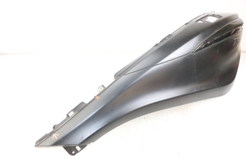photo de LEFT REAR SIDE PANEL PIAGGIO X10 125 (2012 - 2017)