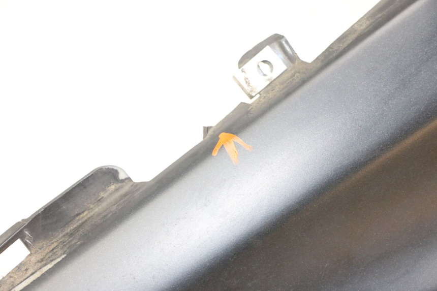 photo de LEFT REAR SIDE PANEL PIAGGIO X10 125 (2012 - 2017)