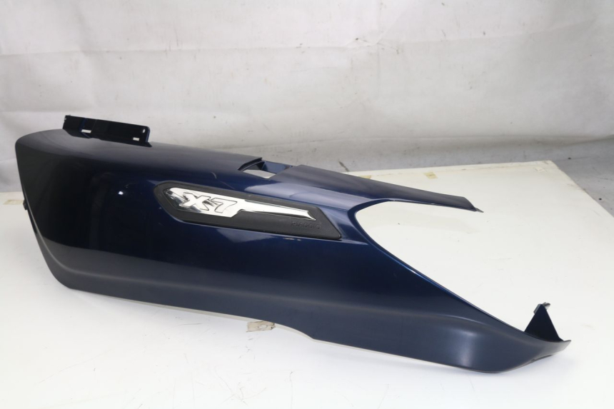 photo de REAR LEFT PANEL PIAGGIO X7 125 (2007 - 2013)