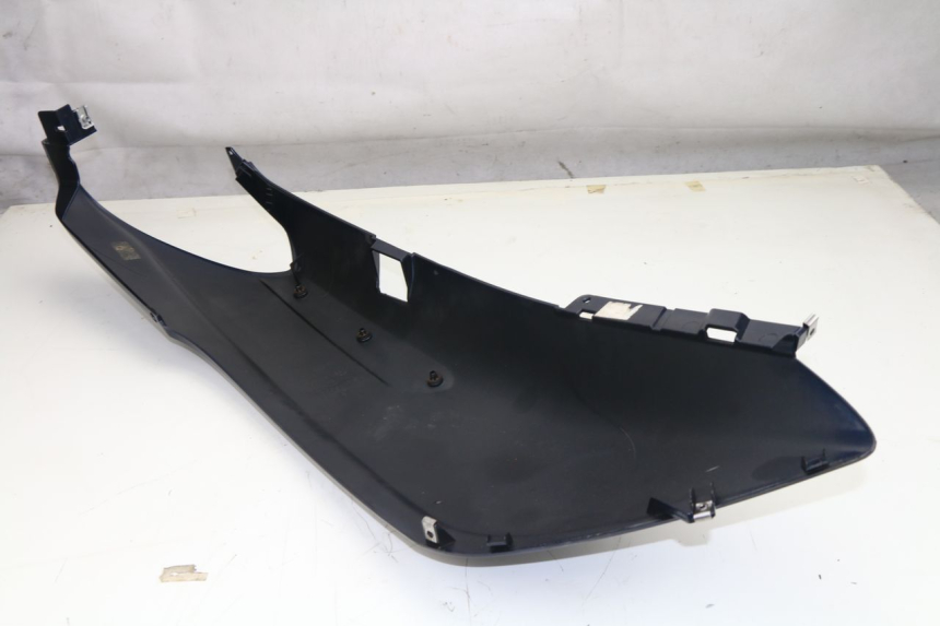 photo de REAR LEFT PANEL PIAGGIO X7 125 (2007 - 2013)