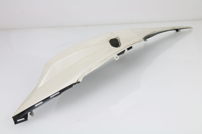 photo de LEFT REAR SIDE PANEL SUZUKI SIXTEEN 125 (2008 - 2010)