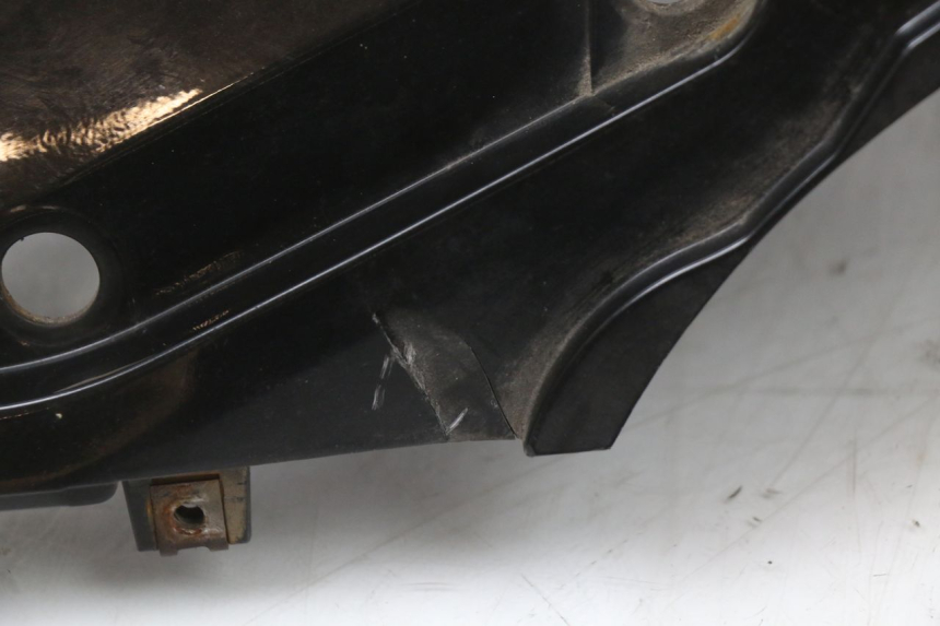 photo de REAR LEFT PANEL SUZUKI UH BURGMAN 125 (2002 - 2006)