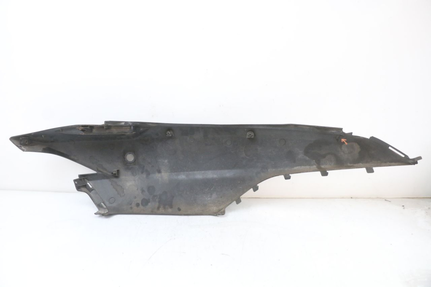 photo de REAR LEFT PANEL SUZUKI UH BURGMAN 125 (2002 - 2006)