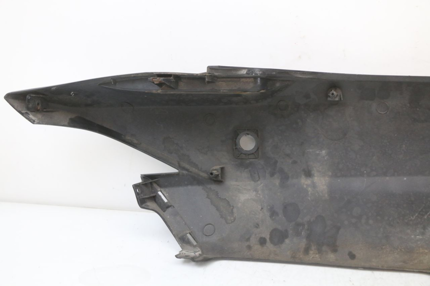 photo de REAR LEFT PANEL SUZUKI UH BURGMAN 125 (2002 - 2006)