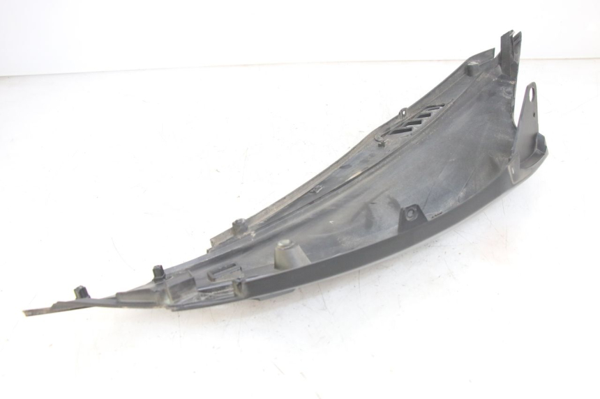 photo de LEFT REAR SIDE PANEL APRILIA SXR 50 (2021 - 2023)