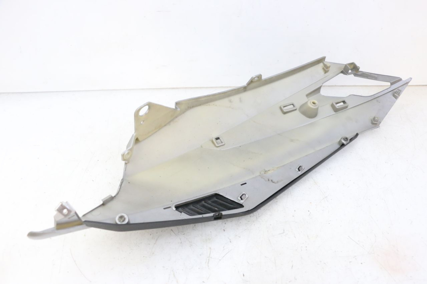 photo de LEFT REAR SIDE PANEL APRILIA SXR 50 (2021 - 2023)