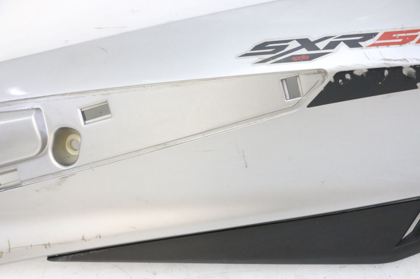 photo de LEFT REAR SIDE PANEL APRILIA SXR 50 (2021 - 2023)