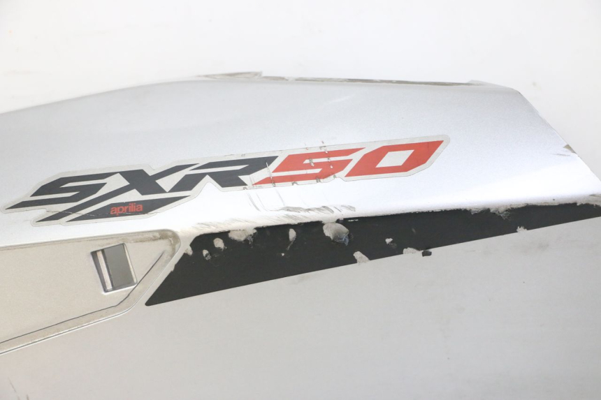 photo de LEFT REAR SIDE PANEL APRILIA SXR 50 (2021 - 2023)