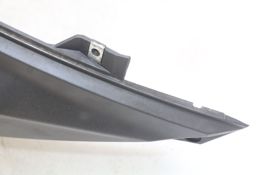 photo de LEFT REAR SIDE PANEL SYM GTS EFI 125 (2012 - 2016)