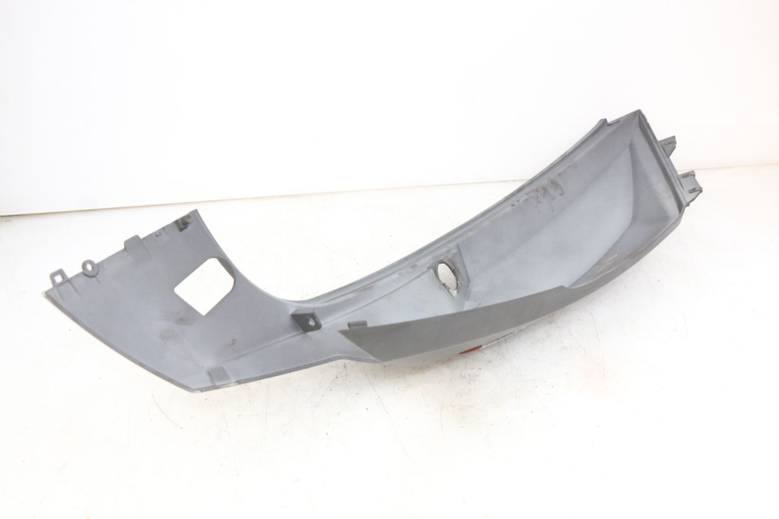 photo de LEFT REAR SIDE PANEL SYM GTS EFI 125 (2012 - 2016)