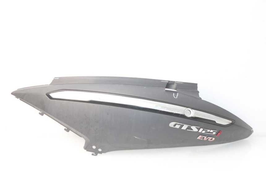 photo de REAR LEFT PANEL SYM GTS EVO 125 (2009 - 2013)