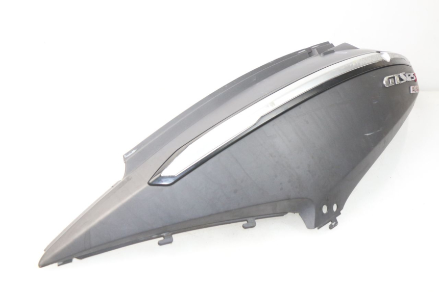 photo de REAR LEFT PANEL SYM GTS EVO 125 (2009 - 2013)