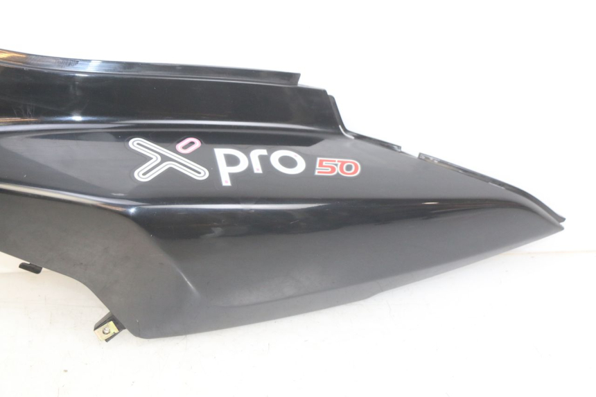 photo de LEFT REAR SIDE PANEL SYM X-PRO 4T 50 (2014 - 2021)