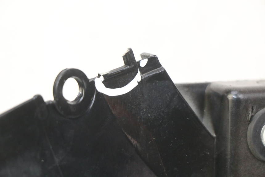 photo de LEFT REAR SIDE PANEL SYM WOLF SB 125 (2011 - 2018)