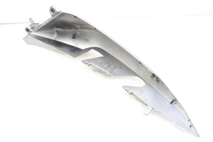 photo de LEFT REAR SIDE PANEL YAMAHA XMAX X-MAX ABS 125 (2017 - 2020)