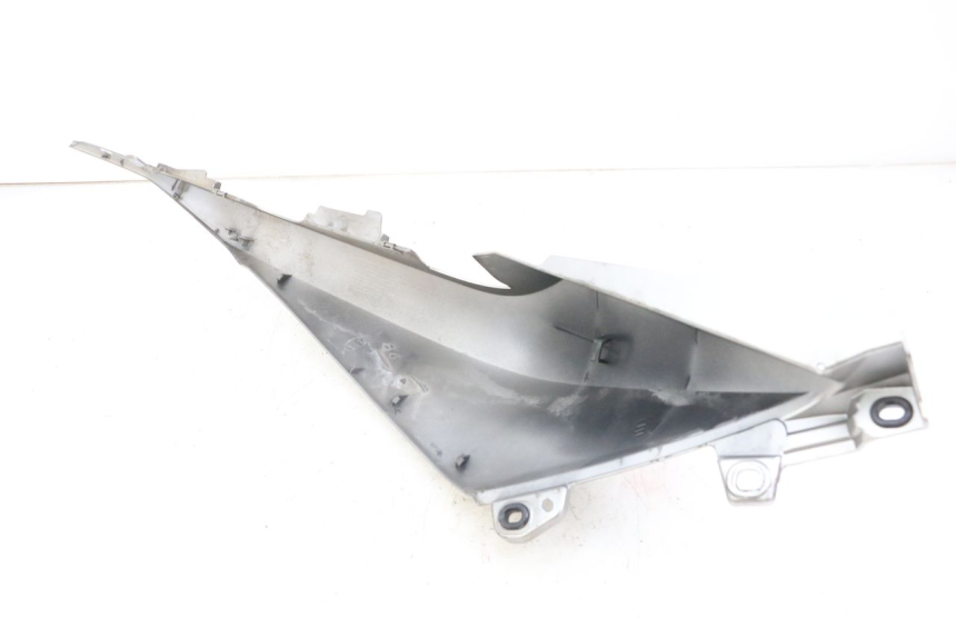 photo de LEFT REAR SIDE PANEL YAMAHA XMAX X-MAX ABS 125 (2017 - 2020)